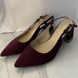 Liz Claiborne Maroon Velvet Heels Size 9 New Unworn Gold Accents Office Dressy